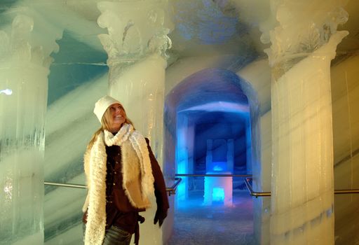 Vorschau Bild von Der "Thronsaal" im Dachstein Eispalast