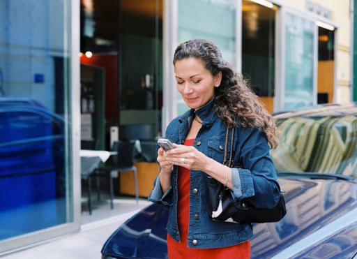 HANDY Parken wird von allen gern genutzt: Jeder zweite HANDY Parker ist über 40, 45% der Nutzer sind Frauen.