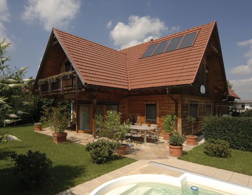 Vorschau Bild von Diese Haus wird bereits mit einer Specksteinofen-Ganzhausheizung beheizt