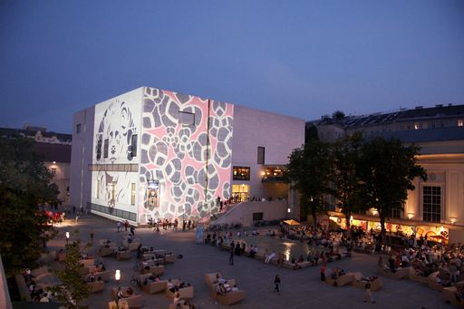 Leopold Museum bei Nacht