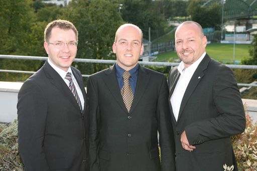  Christian Benedik (39) wird neuer Anzeigenleiter der OBERÖSTERREICHISCHEN RUNDSCHAU. Im Bild: v.l.n.r. Wolfgang Mayer, Christian Benedik, Max Hafele