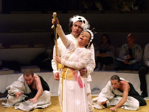 Vorschau Bild von Alexander Kaimbacher, Cornelia Horak in der Oper "Tea" von Oscar-Preisträger Tan Dun 

Veröffentlichung gegen Namensnennung
©Armin Bardel
