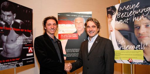 Vorschau Bild von BM Buchinger und White Ribbon Österreich-Obmann Mag. Romeo Bissuti