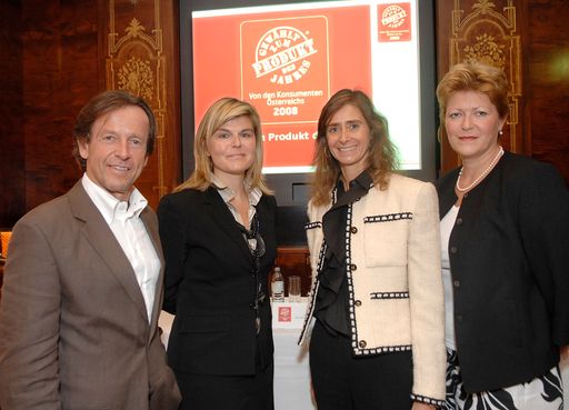 Gewählt zum Produkt des Jahres, v.l.n.r.:  KR Karl Javurek (CEO Gewista), Katja Klopf (Gewählt zum Produkt des Jahres Österreich), Dr. Simonetta Flores (Geschäftsführerin Gewählt zum Produkt des Jahres), Dr. Gabriele Stanek (Direktorin Werbe Akademie Wien)
http://www.pressefotos.at/album/1/1/200710/20071004_p/