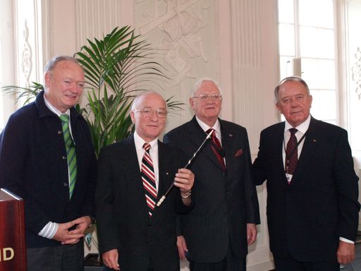 v.l.n.r.: Dr. Andreas Khol, Bundesobmann des ÖSB, Ing. Wilhelm Mohaupt, Ehrenpräsident der ESU, Prof. Nicolas Estgen, Vizepräsident der ESU, Dr. Bernhard Worms, Präsident der ESU.