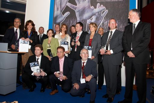  Im Bild die Gewinnerinnen und Gewinner des Ifra XMA Cross Media Awards
http://pressefotos.at/m.php?g=1&u=43&dir=200710&e=20071008_i&a=event