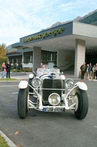 Rund 80 Oldtimer werden in diesem Jahr wieder bei der Rallye "Salz, Öl & Wasser" (19.-20.10.07) starten, die vom Salzburger Messegelände nach Bad Gastein und wieder zurückführt. Das First-Class Hotel EUROPÄISCHER HOF im noblen Weltkurort Bad Gastein bildet dabei erneut den würdigen Rahmen für die Zwischen-Etappe.