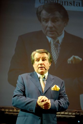  Dr. Werner Antal bei der Grossveranstaltung Magna Racino.