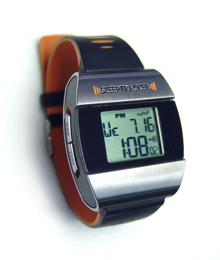 Der neue Sleeptracker Pro weckt mit Vibrationsalarm und schont den Schlaf des Partners.