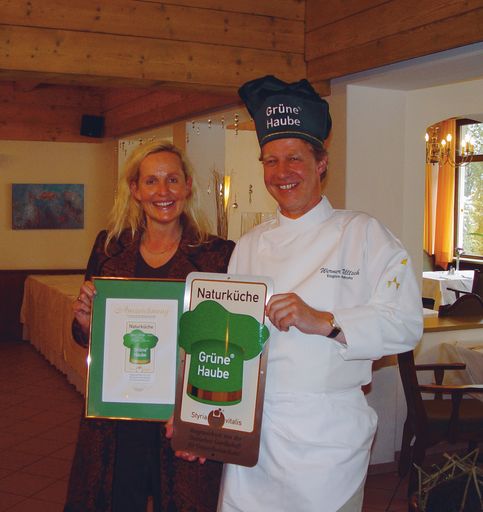 Gute Stimmung im Alpine Wellfit Hotel Eagles-Astoria. Das Unternehmerehepaar Werner und Angela Ultsch (Foto) freut sich über die Auszeichnung ihrer Küche durch Styria Vitalis mit der "Grünen Haube".