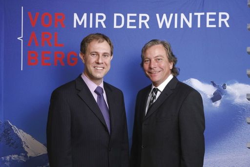 Präsident Walter Lingg (rechts) und Direktor Mag. Christian Schützinger von Vorarlberg Tourismus präsentierten heute eine Reihe von neuen Angeboten für die Vorarlberger Wintersaison.