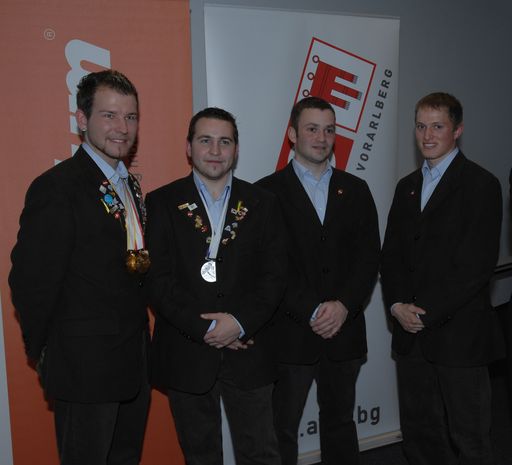  Die erfolgreichen Blum-Lehrlinge: Markus Baumgärtner (Gold), Martin Hämmerle (Silber), Patrick Hofer (Diplom) und Florian Fischer, der auch ganz vorne lag.