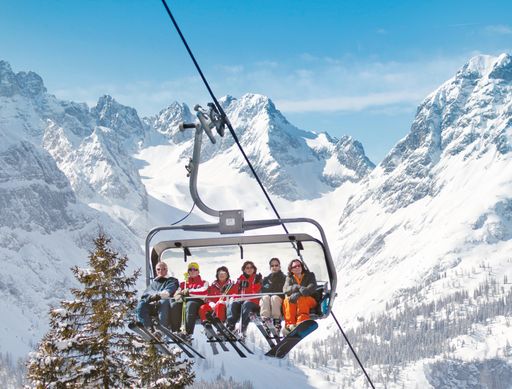  Warme Auffahrt - Coole Abfahrt - die neue 6er Sesselbahn auf der Ehrwalder Alm