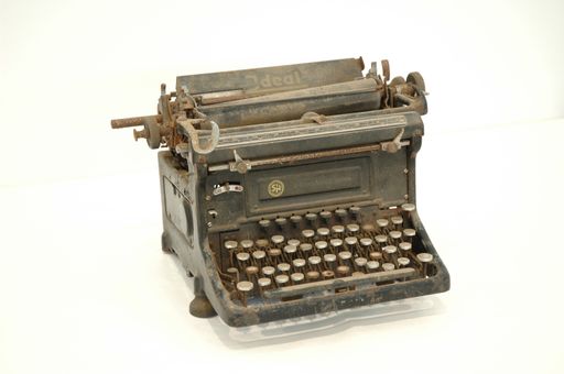 Vorschau Bild von Alfred Komarek’s Schreibmaschine