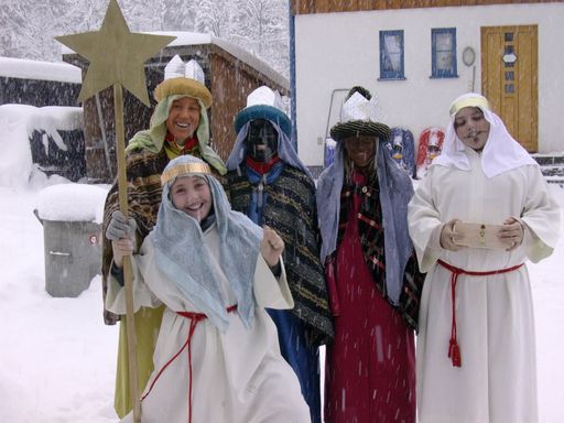 Die Heiligen Drei Könige kehren mit vollen Kassen heim