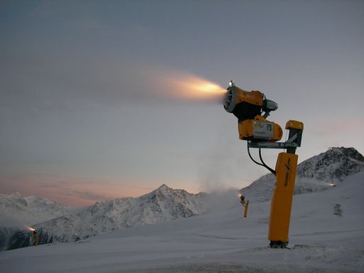 Vorschau Bild von 23 Mio. Euro haben die Bergbahnen Sölden im Vorjahr in Schneeanlagen investiert.