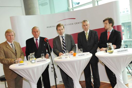 Pressegespräch nach der ARC Aufsichtsratssitzung - v.l.n.r.: Prof. Dr. Wolfgang Knoll, Dr. Hannes Androsch, Mag.Robert Boehm, DI Anton Pilmon, Mag. Alexander Svejkovsky
http://pressefotos.at/m.php?g=1&u=38&dir=200802&e=20080229_w&a=event