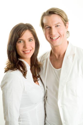 Vorschau Bild von Die beiden Hauptdarsteller Jesper Tydén (Tutanchamun) und Sabine Mayer (Anchesenamun)
