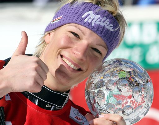 Vorschau Bild von Eine überglückliche Maria Riesch