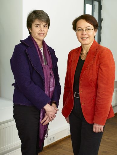 Erfolgreiches drittes Jahr für die OeKB Versicherung: Das Vorstandsduo Patricia Probst (l.) und Karolina Offterdinger festigte auch 2007 die starke Position der OeKB Versicherung AG.