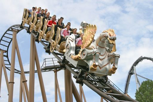 Vorschau Bild von Familien-Highlight auf www.quax.at: die neue Familien-Achterbahn "Götterblitz" im Märchenpark Neusiedlersee.