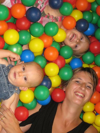 Vorschau Bild von Familien-Highlight auf www.quax.at: Familien-Spaß im "Jungle Indoor Playland".