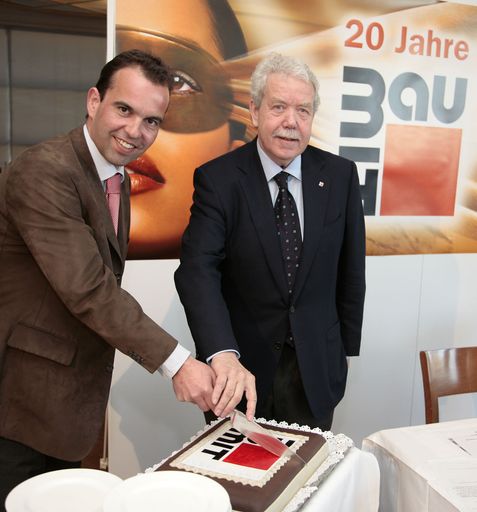 Mag. Robert Schmid (li) und Dr. Wolf Klammerth (re) zogen in Wien Bilanz über 20 Jahre Baumit