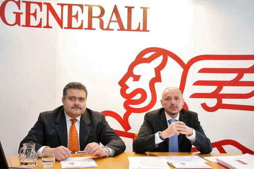 Pressegespräch Generali Holding Vienna. v.l.n.r.: Dr. Luciano Cirina (Vorsitzender des Vorstandes Generali Holding Vienna AG), Mag Andreas Haschka (Mitglied des Vorstandes Generali Holding Vienna AG, Ressort Finanzen). http://pressefotos.at/m.php?g=1&u=52&dir=200804&e=20080403_g&a=event
