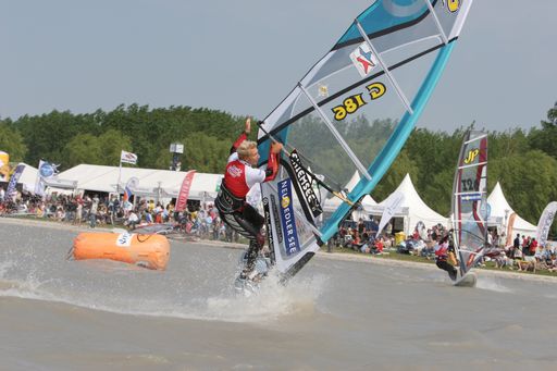 Surf-Action am Neusiedler See