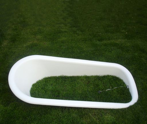 Vorschau Bild von Vom 24. bis 27. April 2008 zeigt die Galerie artepari auf der internationalen Kunstmesse VIENNAFAIR in Wien neue Arbeiten des Künstlers Markus Wilfling  - Markus Wilfling, O.T., 2008, Stahl lackiert, 41 x 170 x 77 cm