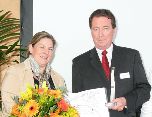 Bundesministerin Dr. Andrea Kdolsky und Dr. Herbert P. Kornfeld, Geschäftsführer der Volkshilfe Wien