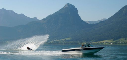 Vorschau Bild von Der Traum für alle Wasserski - & Wakeboardfans feiert 10 jährigen Geburtstag. Das 4****Hotel Furian, Europas erstes und einziges Wasserskihotel, mit Gourmet Koch, bestens sortiertem Weinkeller und Lakeside Strandbar bietet Wasserski & Wakeboard für alle Leistungsstufen.