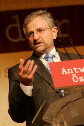 Wilhelm Molterer: Antworten für Österreich / Vizekanzler Wilhelm Molterer bei der Rede zur Lage der Nation