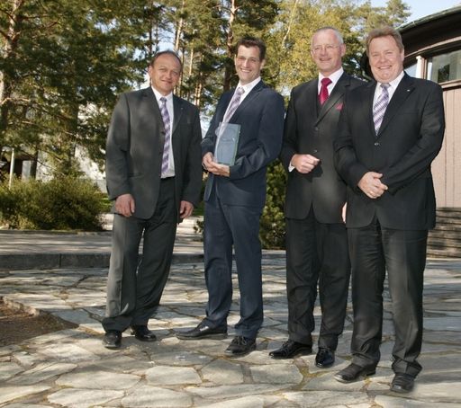  v.l.n.r.: Rudolf Prüller - Welser Profile AG - Leiter Qualitätswesen, Thomas Welser - Welser Profile AG - Mitglied der Unternehmensleitung, Günther Teufl - KONE Corporation - Director Sourcing / Major Project Business, Kurt Killinger - Welser Profile AG - Key Account Betreuer