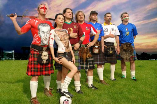 Fussball ohne Grenzen und ohne Hosen! Die etwas andere Europameisterschaft der Freundschaft ...