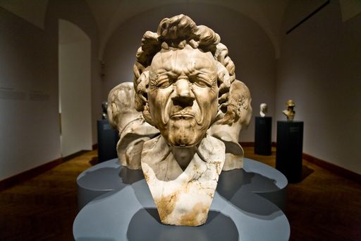 Franz Xaver Messerschmidt: Ein abgezehrter Alter mit Augenschmerzen
http://pressefotos.at/m.php?g=1&u=66&dir=200806&e=20080605_a&a=event