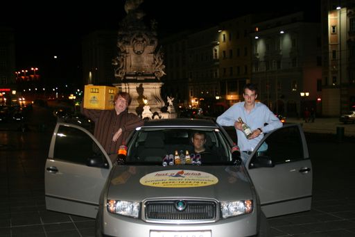  Just a drink Team am Hauptplatz in Linz