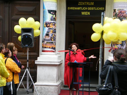 Vorschau Bild von Eröffnung des Scientology Volunteer Minister Zentrums mit Fr. E.Madl