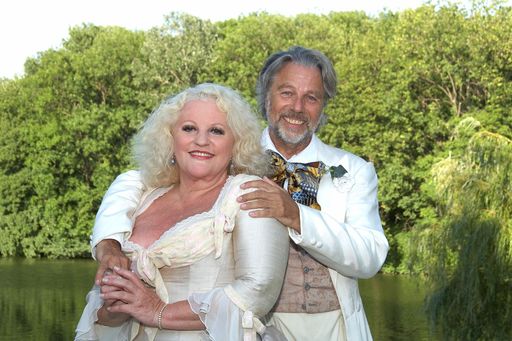 Im Bild Marika Lichter und Adi Hirschal
http://pressefotos.at/m.php?g=1&dir=200806&u=43&e=20080628_k&a=event