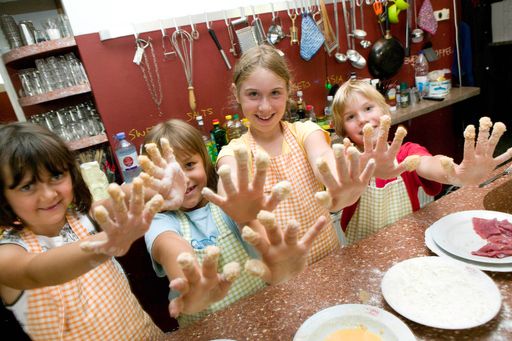 Vorschau Bild von QUAX Familien-Freizeit-Tipp: Kinder kochen Schnitzel