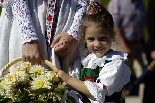 Einen der Höhepunkte des Festes bildet der große Trachtenumzug am Sonntag