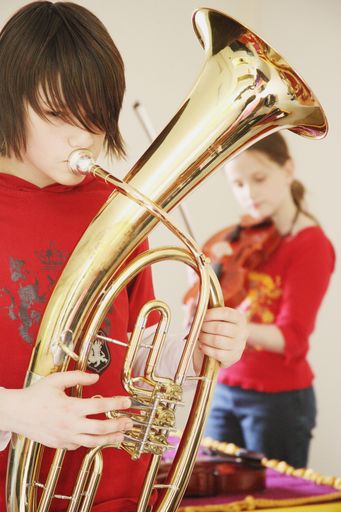 Vorschau Bild von QUAX Familien-Freizeit-Tipp: "Mitten drin! Quintart" Musik zum Angreifen im Rahmen der Ausstellung "Hast du Töne? Spielen wir Musik!"