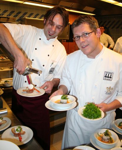 Nikolaus Moser (Goldener Berg) und Christian Gölles (Hotel Gasthof Post) bei der löffelWeise Eröffnung des Vorjahres.