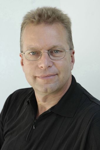  Digitale Bilder in der Kommunikation optimal einsetzen: Der Referent Bernd Beuermann zeigt in den media workshops "Digitalfotografie fuer Pressestellen" und "Bildbearbeitung fuer Pressestellen (mit Photoshop)", wie man Bilder für die Kommunikation optimal einsetzen kann.