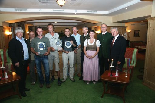  v.l.n.r.: Clemens Walch, Karl Baldauf, Mario Panzl, Josef Aunitz, Ralf Sonderegger, Christian Dombusch, Gerhard Walter, Nicole Walch, Ludwig Muxel, Dr. Benno Wagner