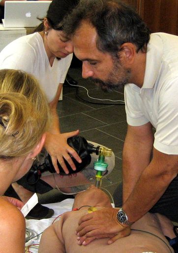 Vorschau Bild von Anästhesie: Medizin und Management ÖGARI- Kongress in Salzburg: Sicherung der  Qualität unter Berücksichtigung      ökonomischer  Faktoren - Notfallmedizin: Training für Profis - Notfall-Refresher und Training für Laien