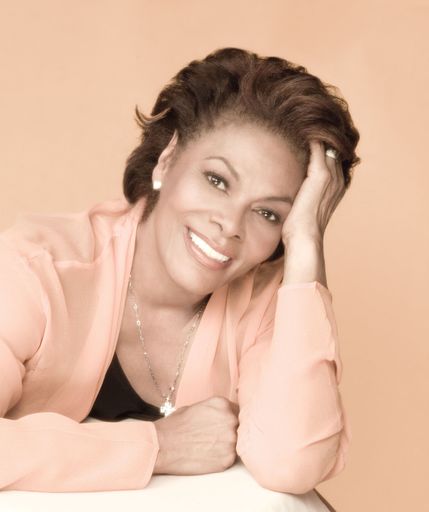 Vorschau Bild von Die zweifache Grammy-Gewinnerin Dionne Warwick ist Stargast des Orange-Launch-Events