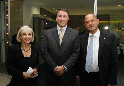 Vorschau Bild von Im Bild v.l.n.r.: Gundi Wentner, David Roberts, Christian Havranek.