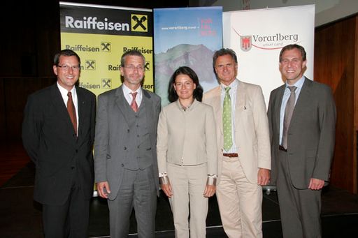 Vorarlberger Tourismusforum, im Festspielhaus Bregenz am 23.9.2008 mit dem Hauptreferent Martin Lohmann zum Thema: "Was geht da noch auf dem deutschen Reisemarkt?". Am Podium Angelika Boehler, LR Manfred Rein, Johannes Ortner und Christian Schützinger. Begrüßung durch Bgm. Markus Linhart. Laudatio zu den Preisträgern von Brigitte Plemel.