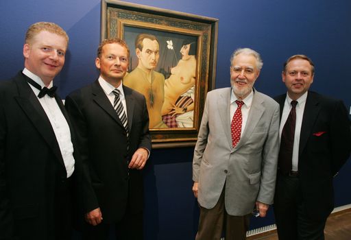 Wien - Eine Zeitreise in die 20er Jahre unternahm das Leopold Museum anlässlich der Eröffnung der großen Herbstausstellung zu Christian Schad, dem Meister der Neuen Sachlichkeit.Im Bild v.l.n.r.:Dr.Michael Fuhr(Kurator der Ausstellung), Dir.Mag.Peter Weinhäupl(Kaufm.Direktor Leopold Museum),Prof.Dr.Rudolf Leopold und Dr.Andreas Nödl(Vorstandsmitglied Museum Leopold)
http://pressefotos.at/m.php?g=1&u=68&dir=200809&e=20080925_l&a=event